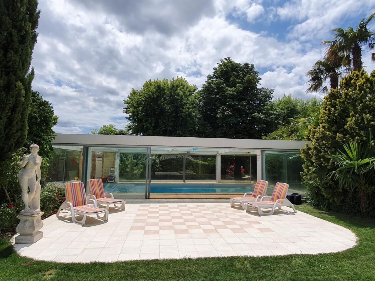 Chateau Moncassin Leyritz-Moncassin Exterior photo
